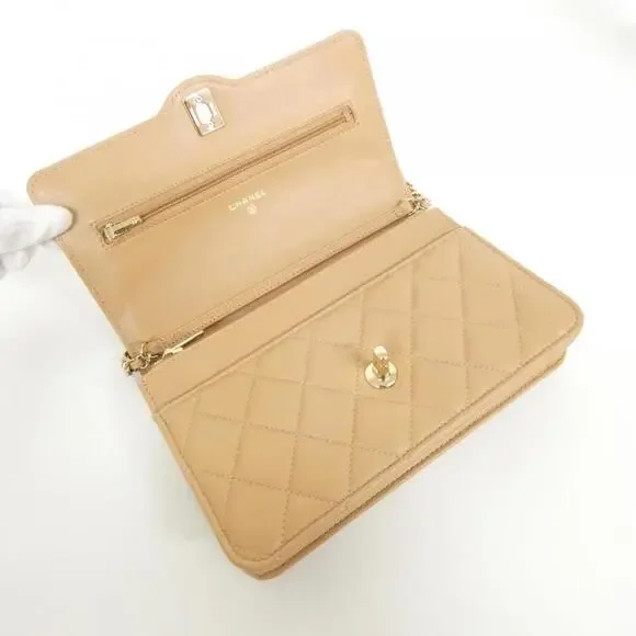 CHANEL Authentic Cream Wallet - Picture 5 of 7